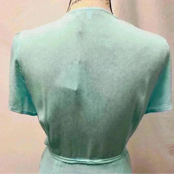 NWT Olivaceous Aqua Midi Wrap Dress
Size Small - Picture 4 of 11